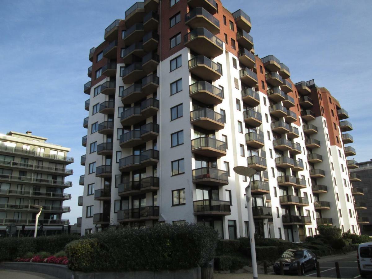 De Panne Plaza Apartment Exterior photo