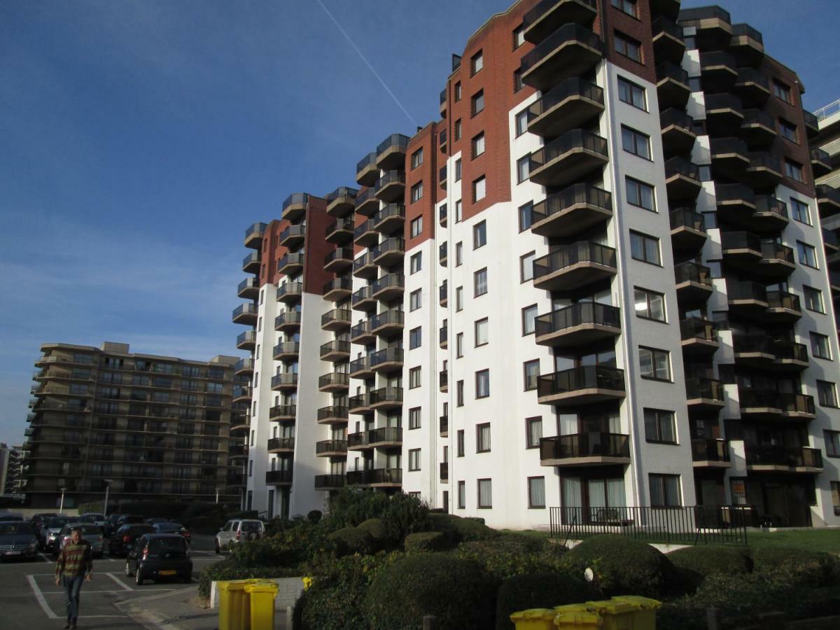 De Panne Plaza Apartment Exterior photo